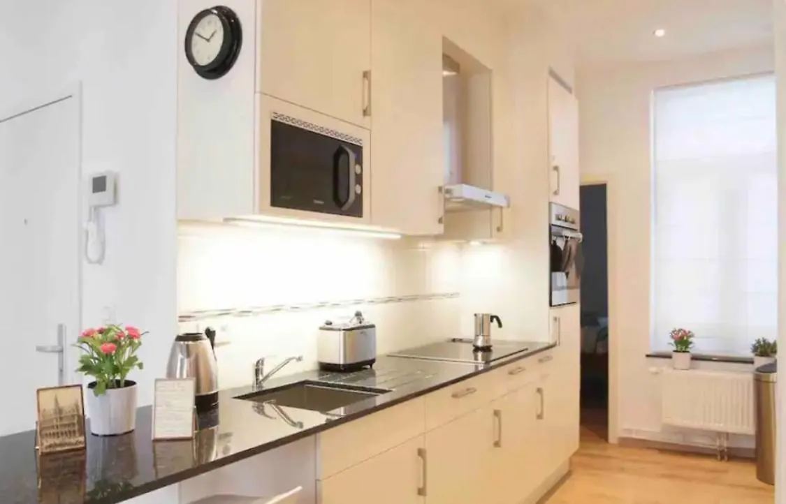 Central Brussel - Steps Grand Place - Local Vibrant Neighbourhood Apartment Brussels